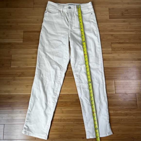 Athlete Flex Straight Leg Ankle Jean in Bone Cream Jeans - Size 6 - Picture 13 of 14